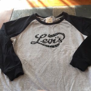 Levi’s sweatshirt